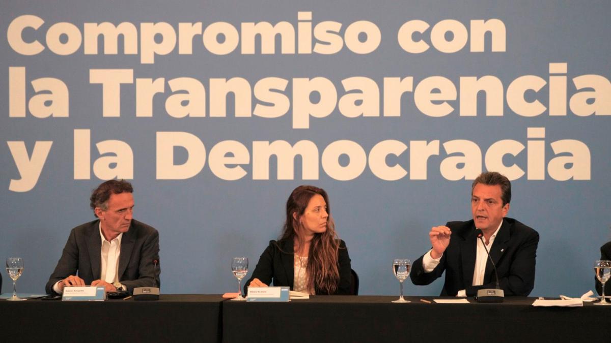 Massa: «Queremos encarar una nueva etapa en transparencia y ética…