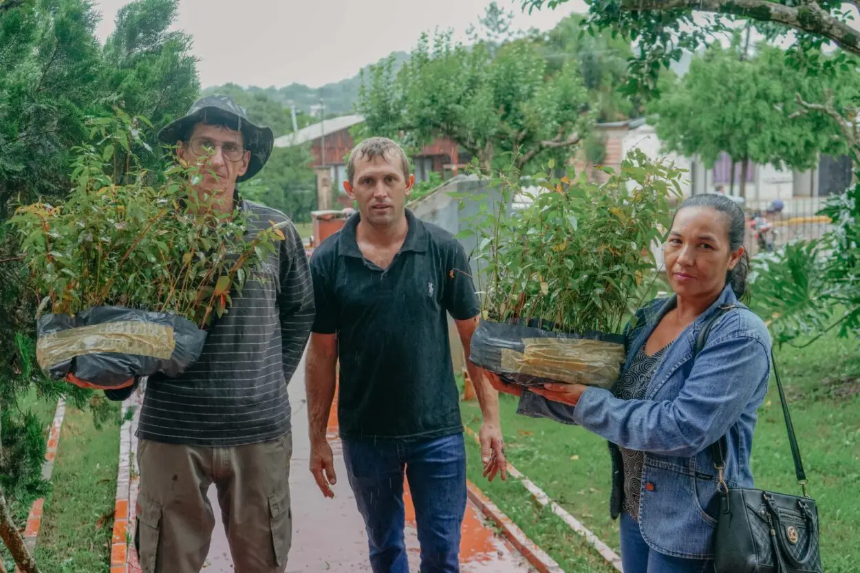 Agro entregó más de 5 mil plantines a pequeños productores…