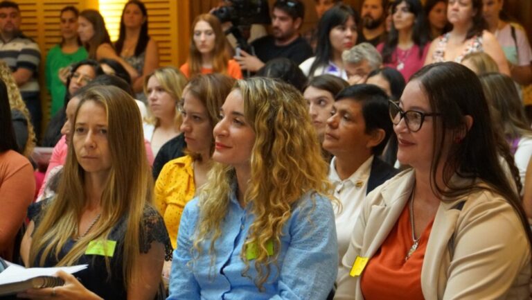 Herrera Ahuad: “El Parlamento de la Mujer es el rostro humano de las leyes”