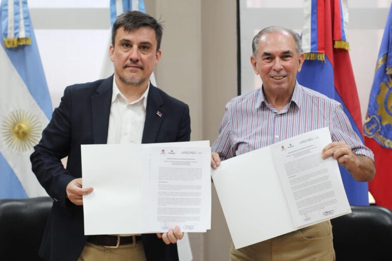 El municipio firmó convenio de colaboración recíproca para impulsar políticas ambientales